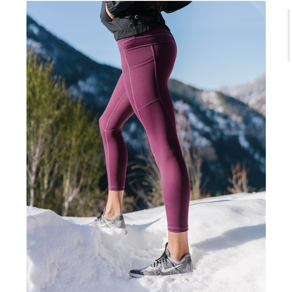 Zyia hi-rise light n tight 20” compression capri size 8-10